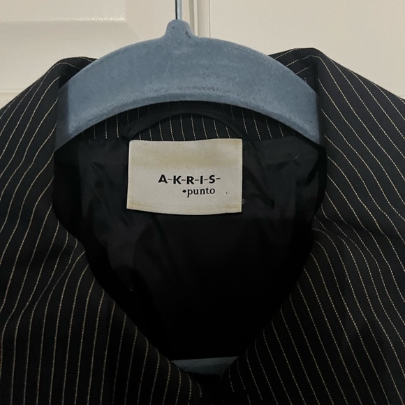Akris Punto Stretch Darkest Blue with Gold Pinstripe Blazer - Picture 3 of 6